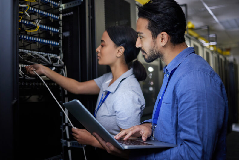 IT support monitoring data center for backup solutions for businesses